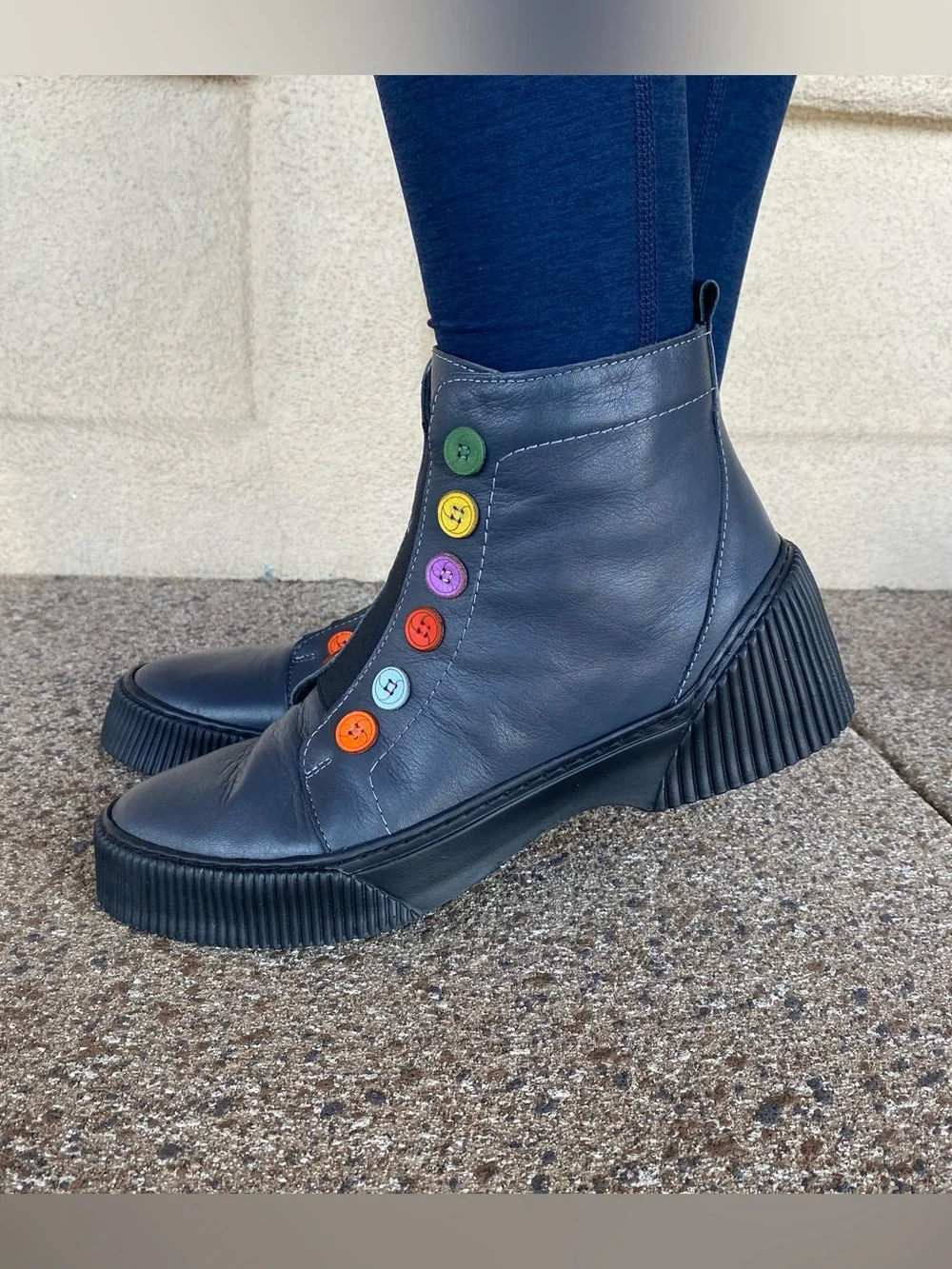 Gelato - Tina Anthracite - Multiple Sizes (NEW W/ BOX)